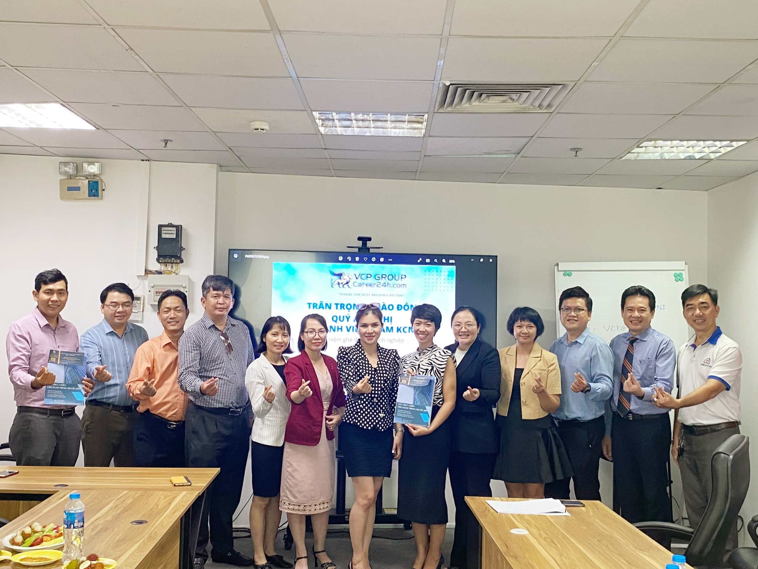 VS-04- Đoàn Doanh Nghiệp Team KCN - Hồ Chí Minh thăm VCP (CAREER24H) - Bản tin VS04